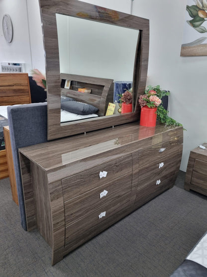 Matrix Gas Lift Bed Chestnut