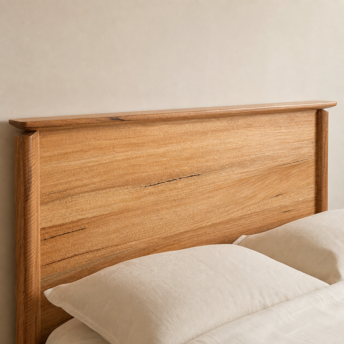 Arlington Gas Lift Storage Bed